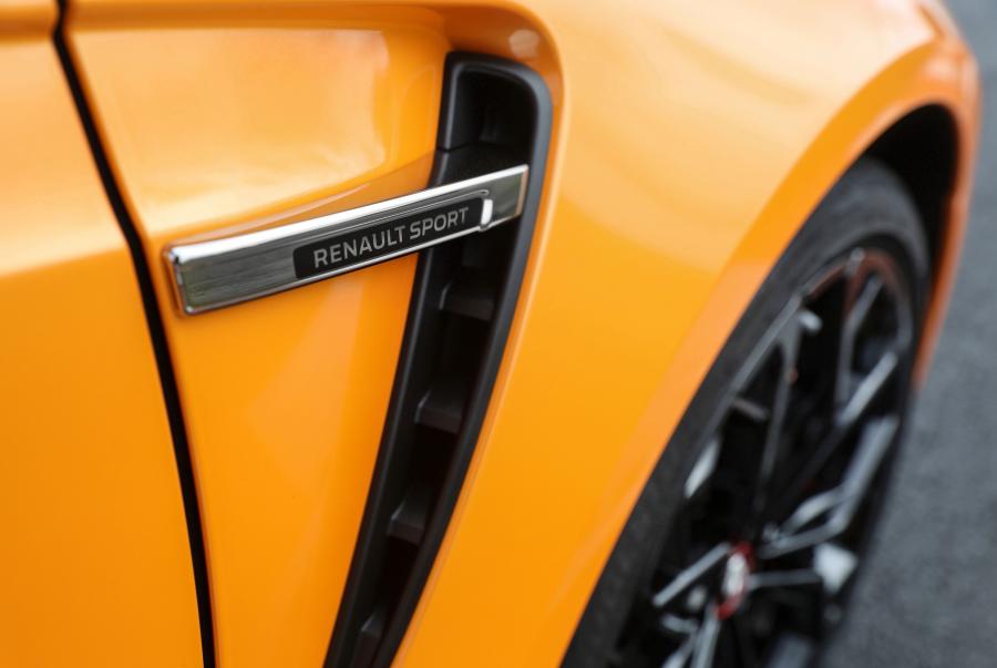 Детали экстерьера Renault Megane R.S. Cup Chassis 2018 года  (AU) (фото 22 из 40)